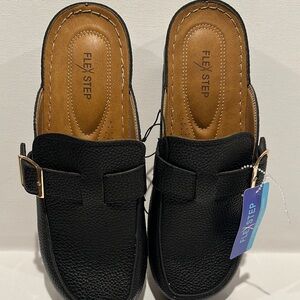 NWT Flex Step Black Slip-On Clogs with Goldtone Adjustable Buckle on the side.